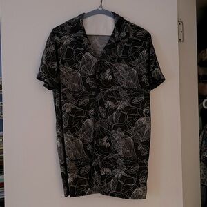 Unisex button down shirt. Gently used